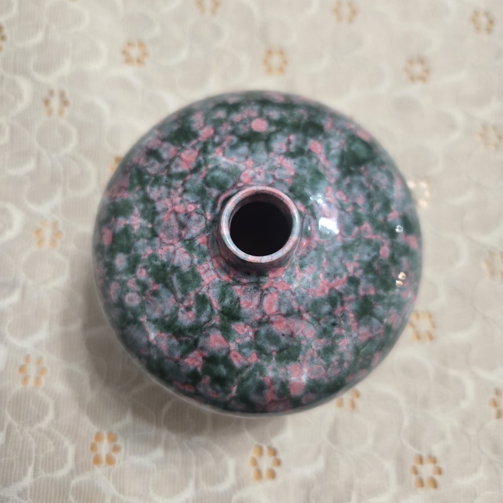 Artistic Pink and Green Ceramic Bowl - Picture 2 of 10